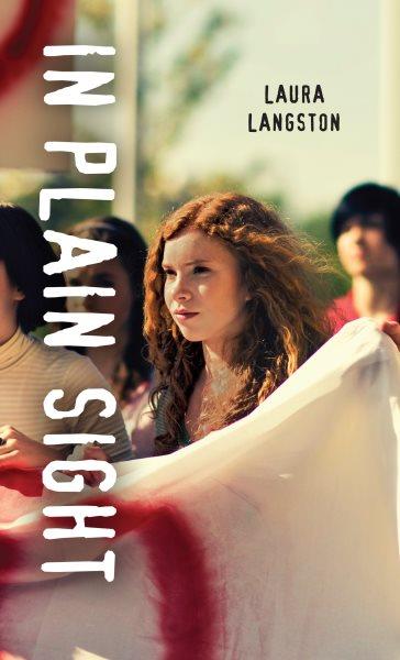 In plain sight / Laura Langston.